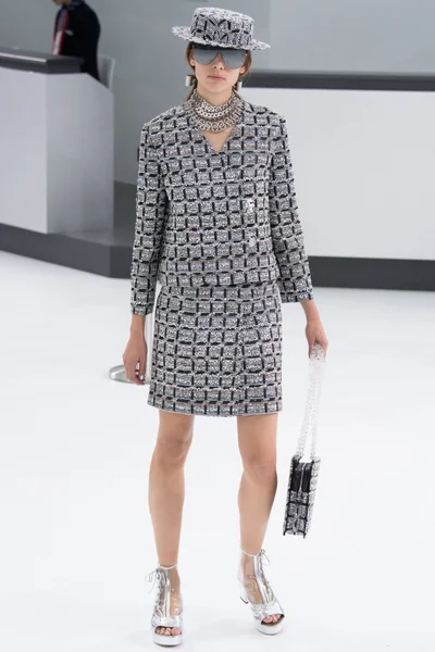Look 42